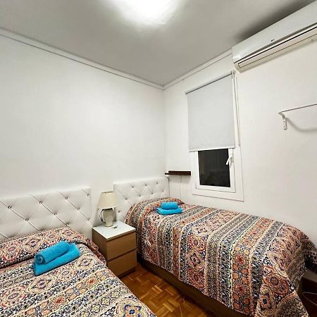 Rooms Nuevo Roger Barcelona Buitenkant foto