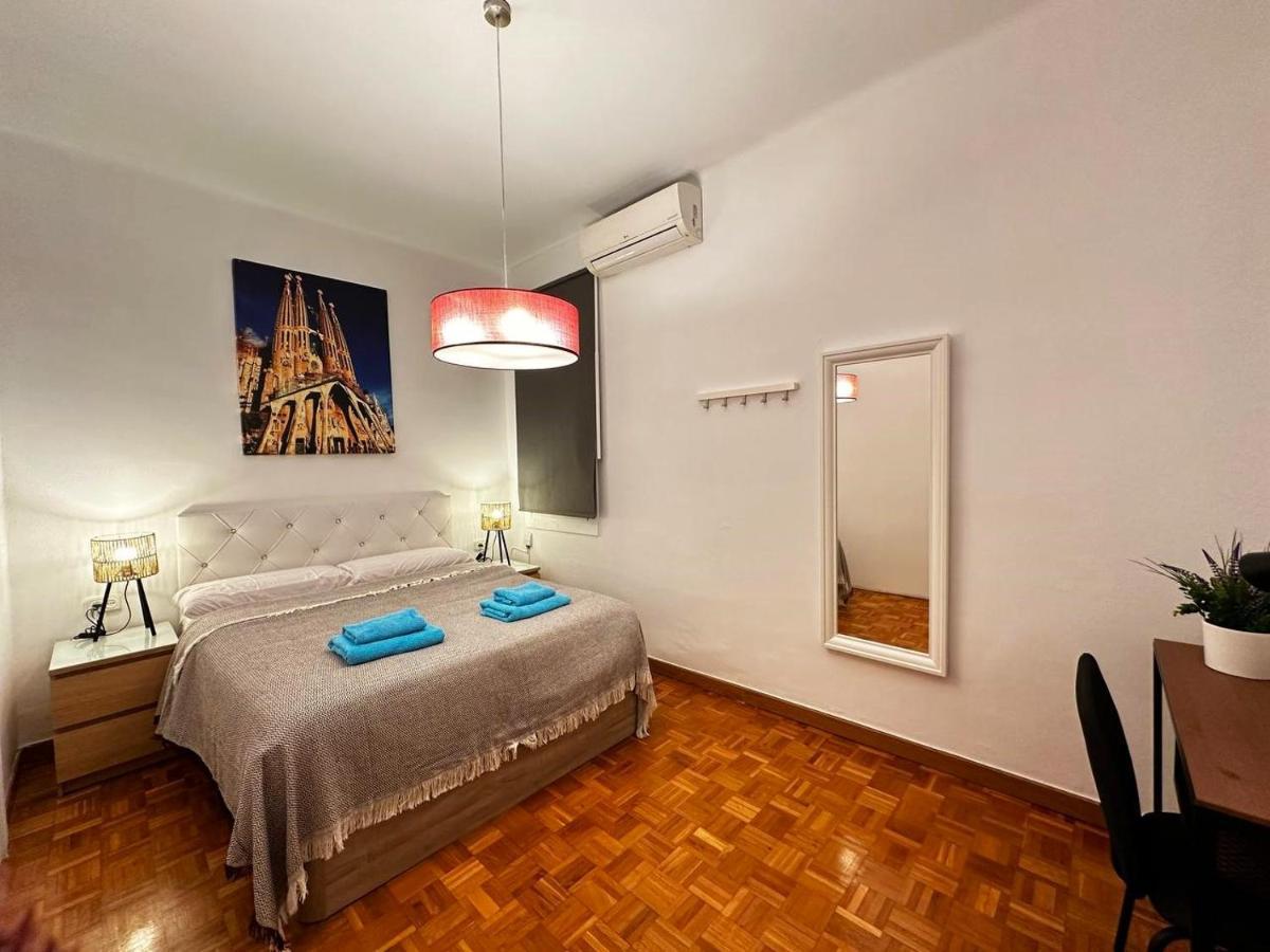 Rooms Nuevo Roger Barcelona Buitenkant foto