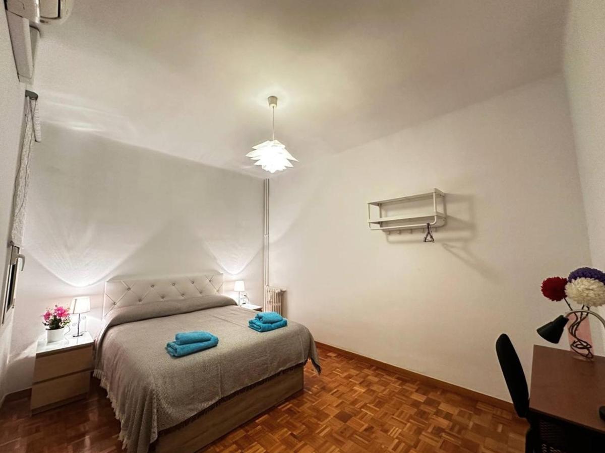 Rooms Nuevo Roger Barcelona Buitenkant foto